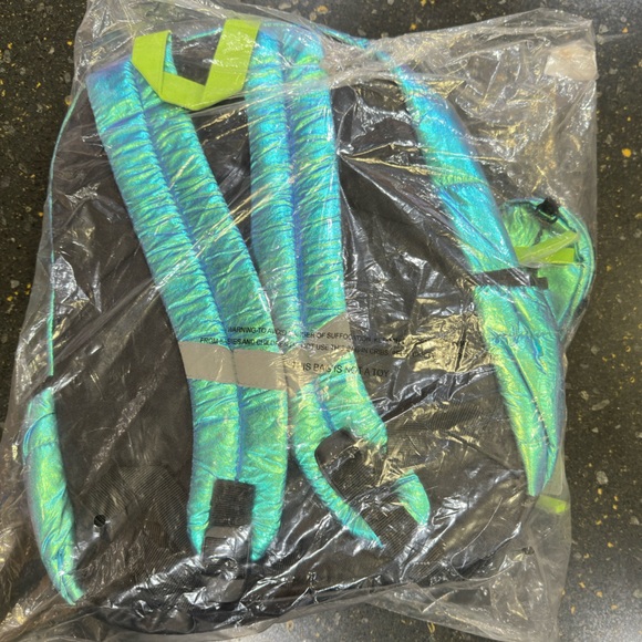 NWT Justice Girl 17 Laptop Backpack 4 piece Set BACKPACK LUNCH BAG KEYCHAIN MINI - Picture 10 of 12